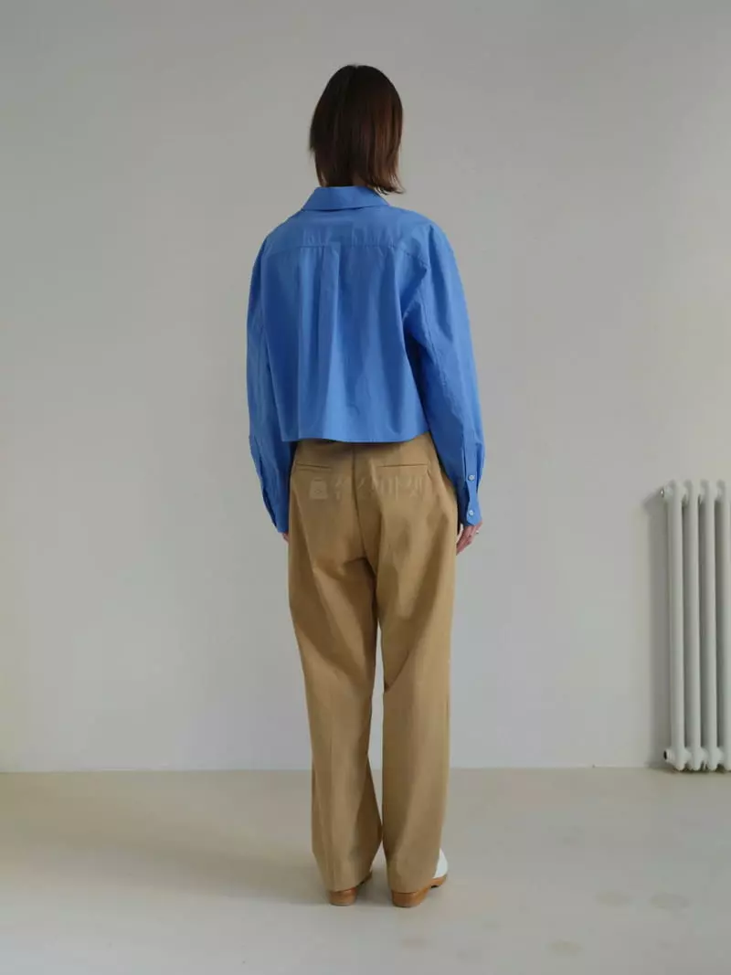 Libre-Cestlavie - Korean Women Fashion - #momslook - Matte Crop Shirt - 2