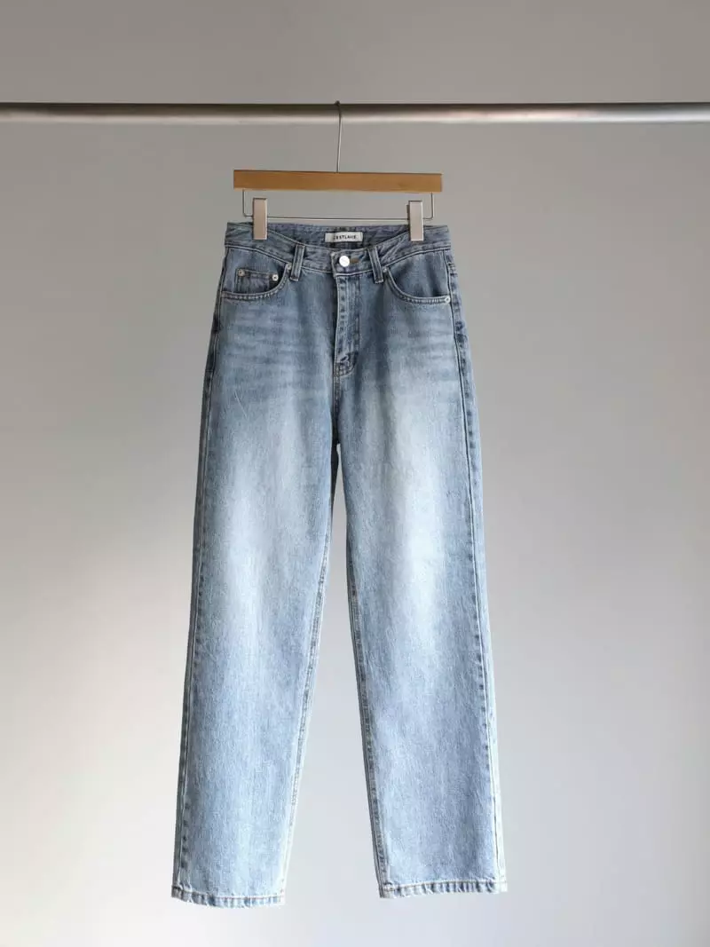 Libre-Cestlavie - Korean Women Fashion - #thatsdarling - 713 Roren Straight Jeans - 4