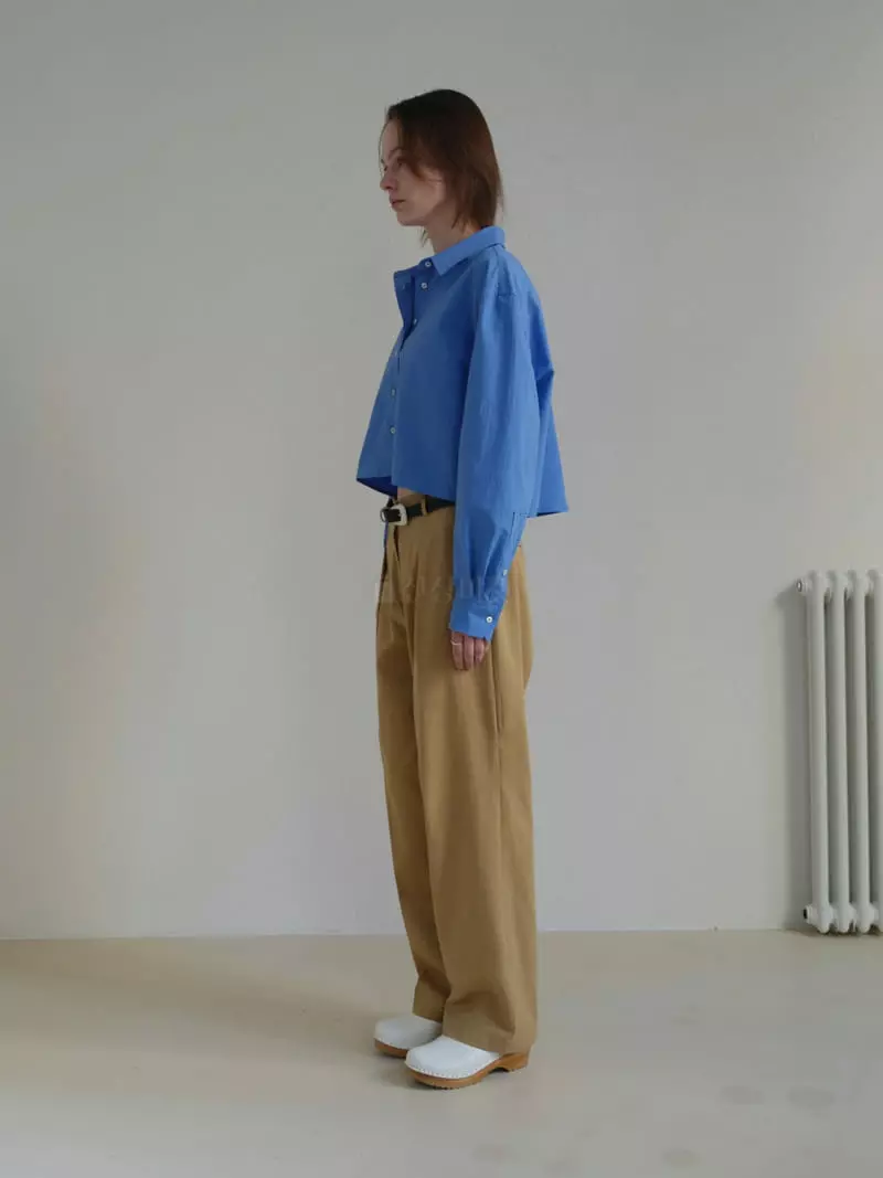 Libre-Cestlavie - Korean Women Fashion - #womensfashion - Matte Crop Shirt