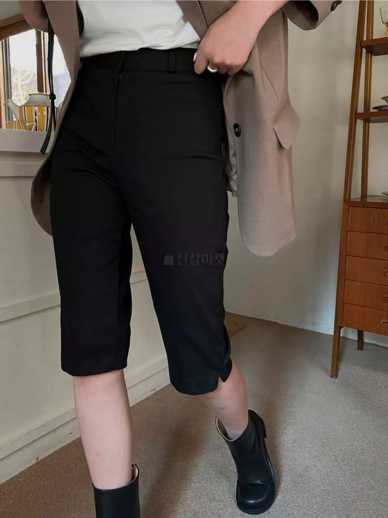 Libre - Korean Women Fashion - #womensfashion - Biker Half Pants - 2