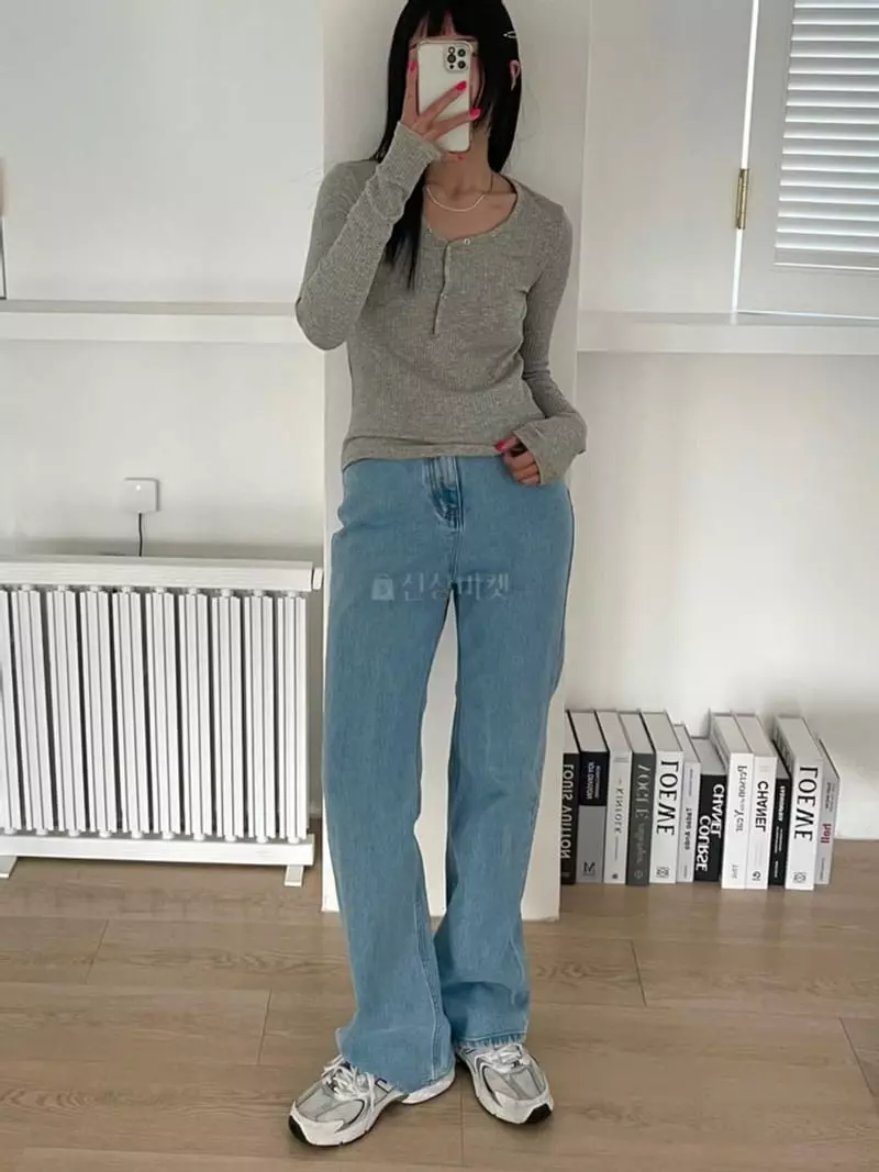 Lovemoment - Korean Women Fashion - #momslook - Semi-high Bootcut Jeans - 2