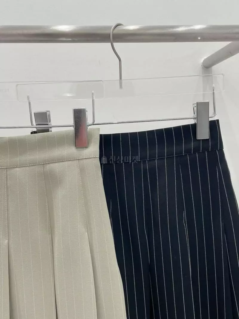 Lovemoment - Korean Women Fashion - #womensfashion - Stripe Pleats Skirt - 4