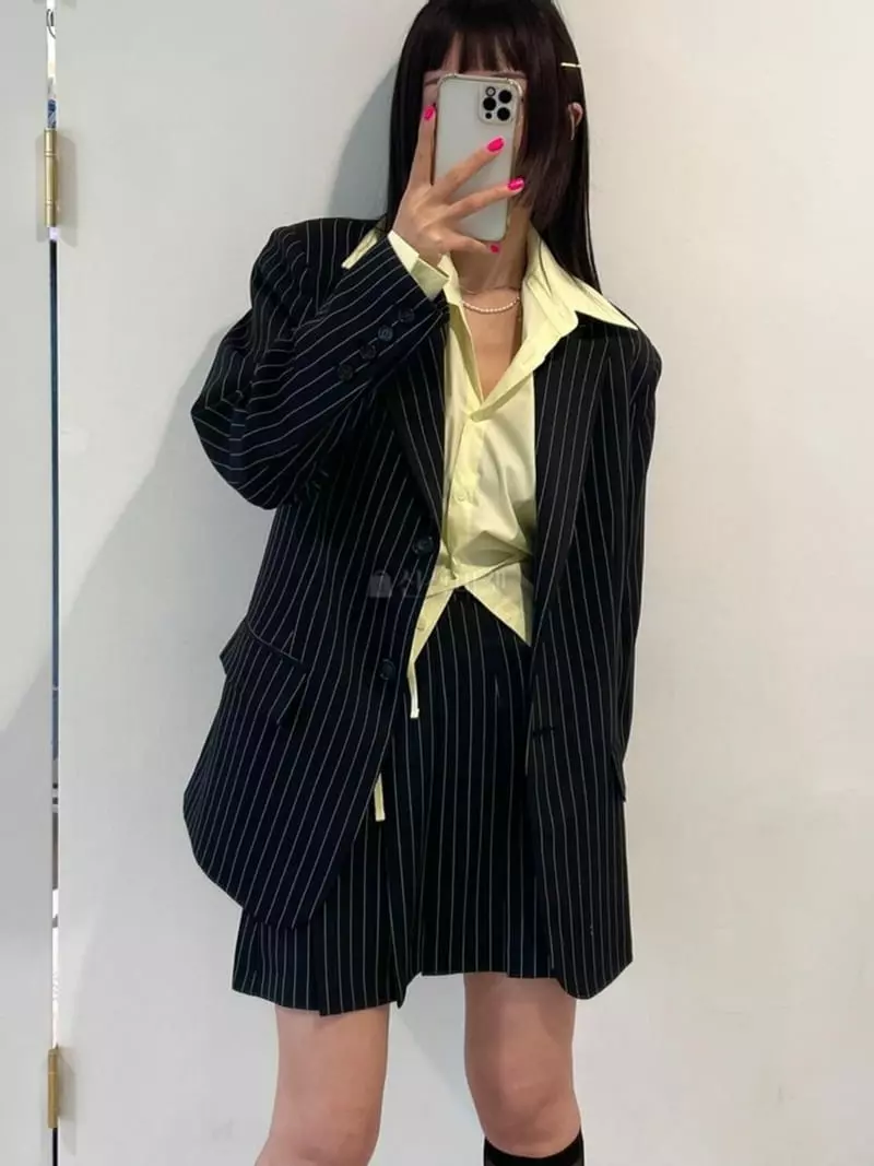 Lovemoment - Korean Women Fashion - #momslook - Stripe Boxy Jacket