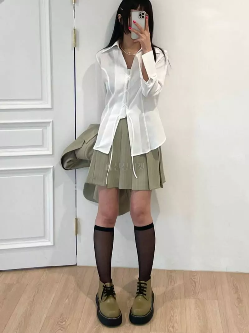 Lovemoment - Korean Women Fashion - #momslook - Eyelet Shirt - 2