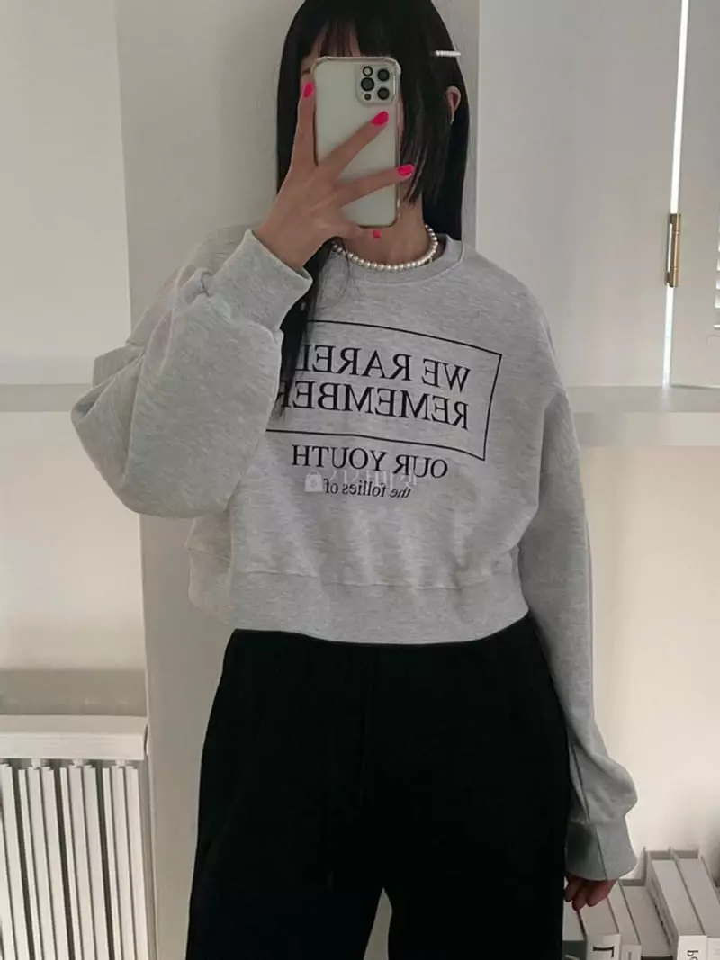 Lovemoment - Korean Women Fashion - #momslook - Remember Crop Sweatshirt