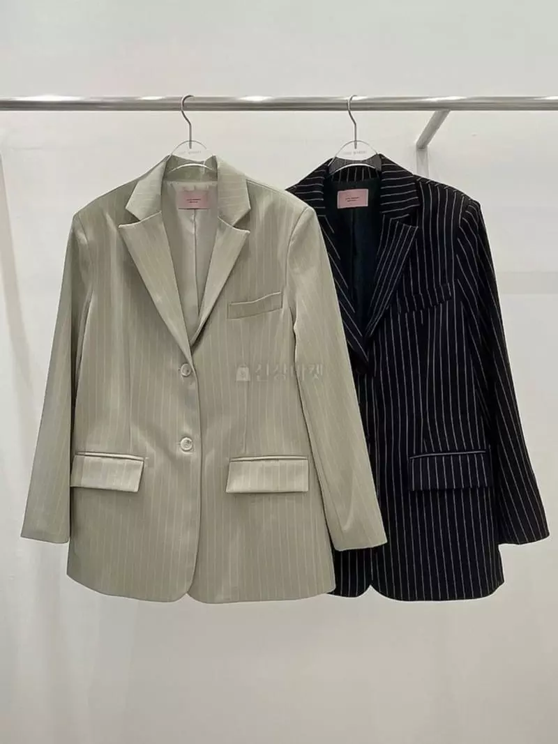 Lovemoment - Korean Women Fashion - #momslook - Stripe Boxy Jacket - 4