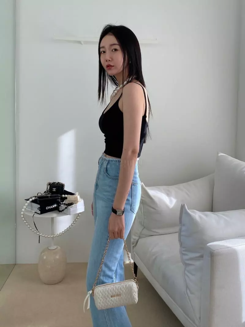 Made - Korean Women Fashion - #shopsmall - Basic Sleeveless Tee - 4