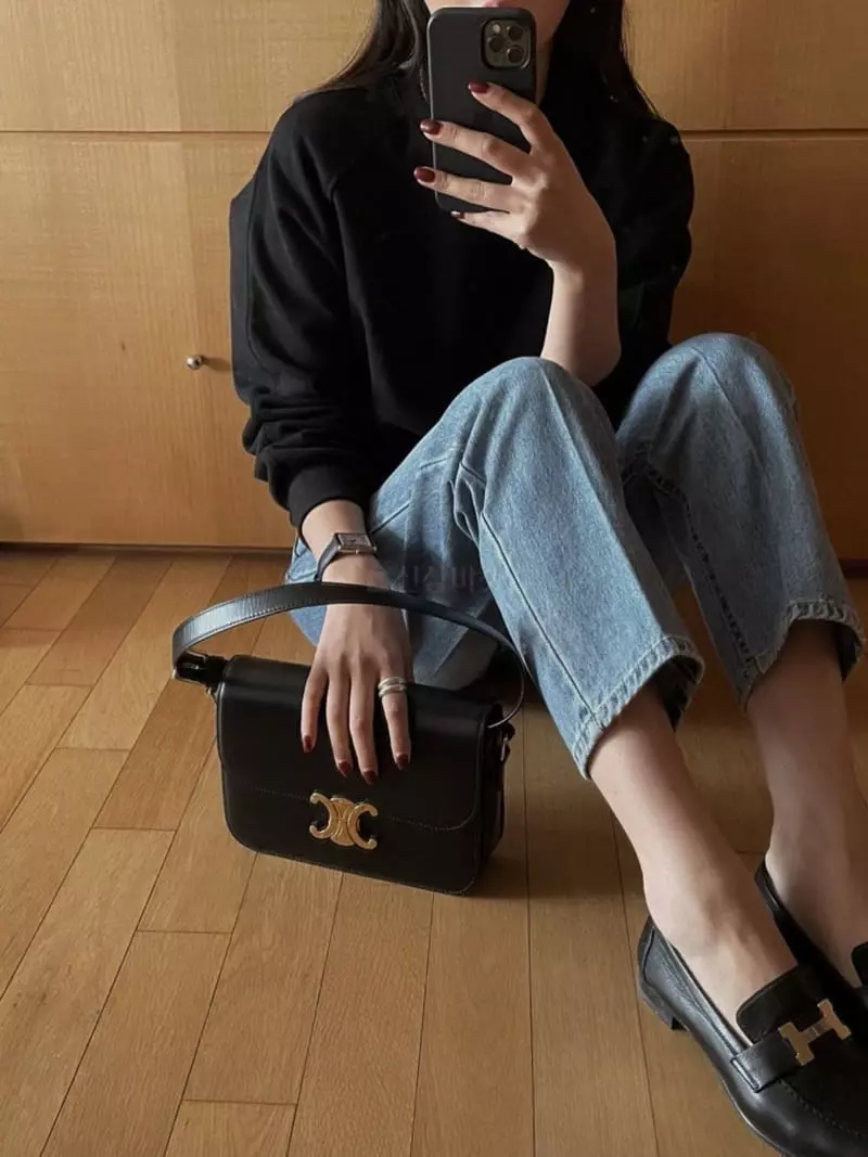 Magnet - Korean Women Fashion - #womensfashion - Boni Sweatshirt