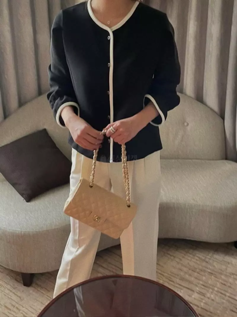 Magnet - Korean Women Fashion - #womensfashion - Page Blouse - 2
