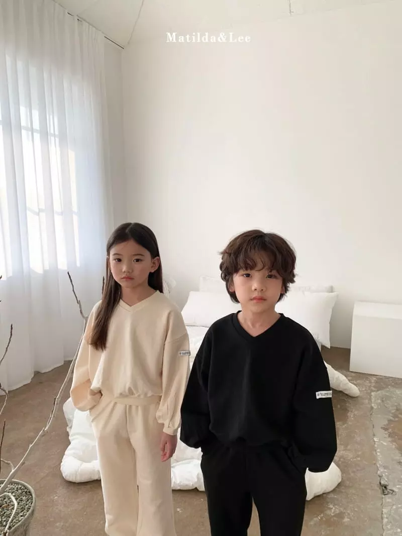 Matilda & Lee - Korean Children Fashion - #designkidswear - V Label Top Bottom Set - 4