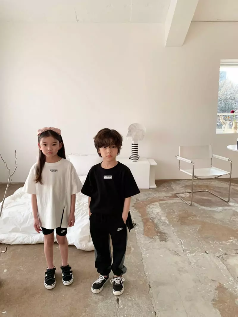 Matilda & Lee - Korean Children Fashion - #kidsstore - BE Slit Long Tee - 2