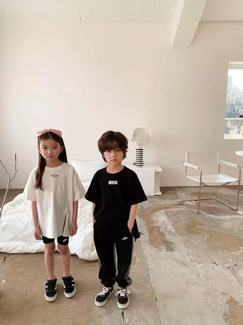 Matilda & Lee - Korean Children Fashion - #littlefashionista - BE Slit Long Tee - 5