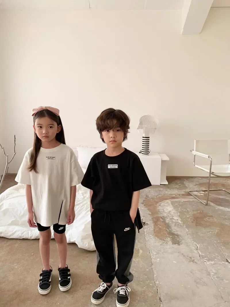 Matilda & Lee - Korean Children Fashion - #minifashionista - BE Slit Long Tee - 7