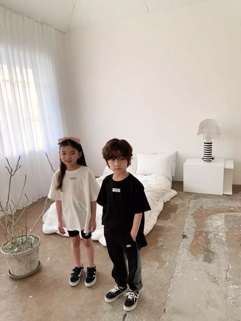 Matilda & Lee - Korean Children Fashion - #prettylittlegirls - BE Slit Long Tee - 8