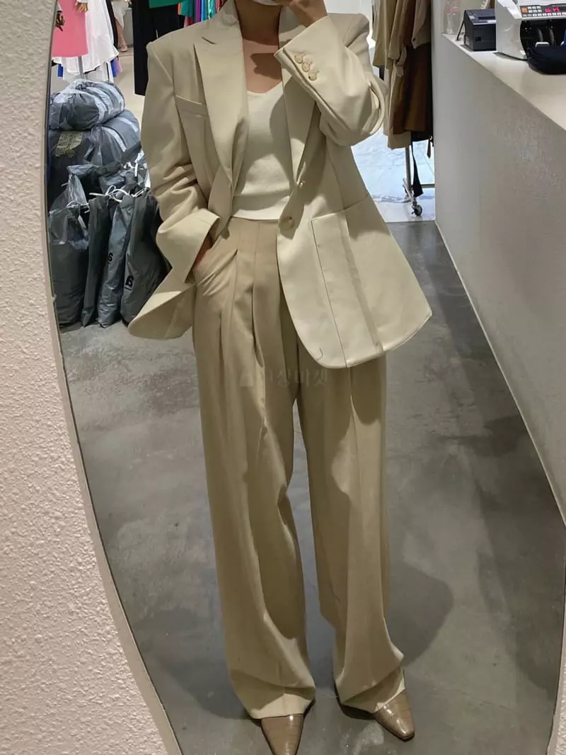Mer - Korean Women Fashion - #momslook - Pintuck Boxy Jacket