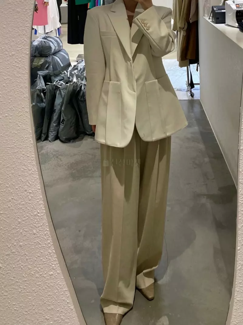 Mer - Korean Women Fashion - #momslook - Pintuck Boxy Jacket - 2