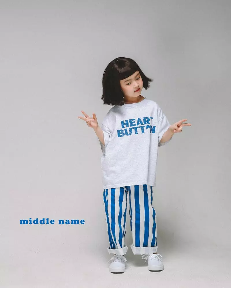 Middle Name - Korean Children Fashion - #littlefashionista - Heart Button Short Sleeves Tee - 2