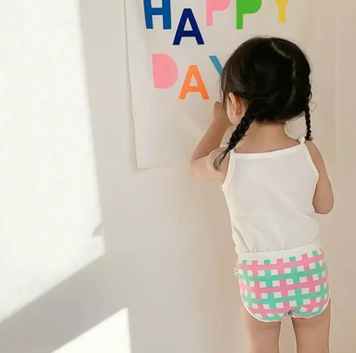 Miso - Korean Children Fashion - #designkidswear - Flower Bear Under Pants Set - 7