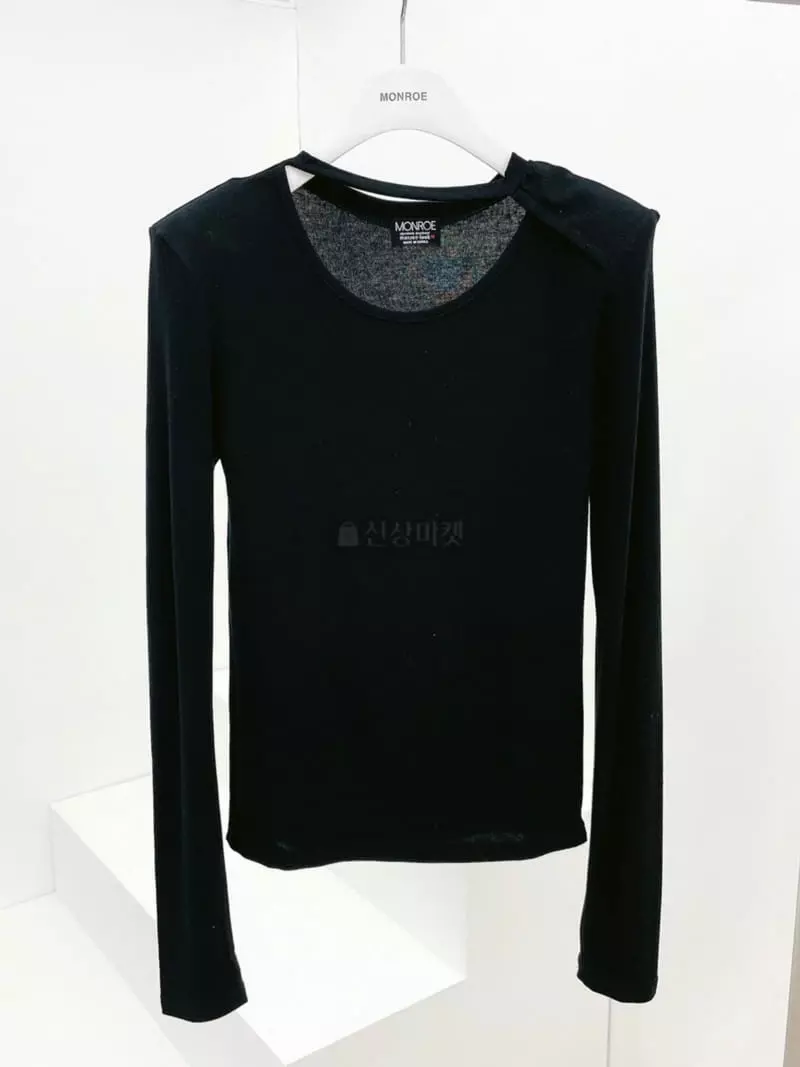 Monroe - Korean Women Fashion - #momslook - Half Moon Choker Tee - 2