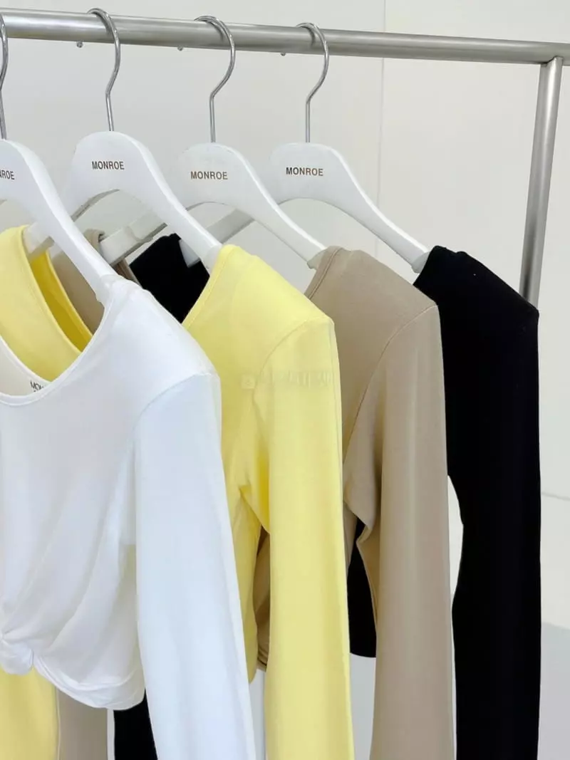 Monroe - Korean Women Fashion - #restrostyle - Ray Twist Tee - 4