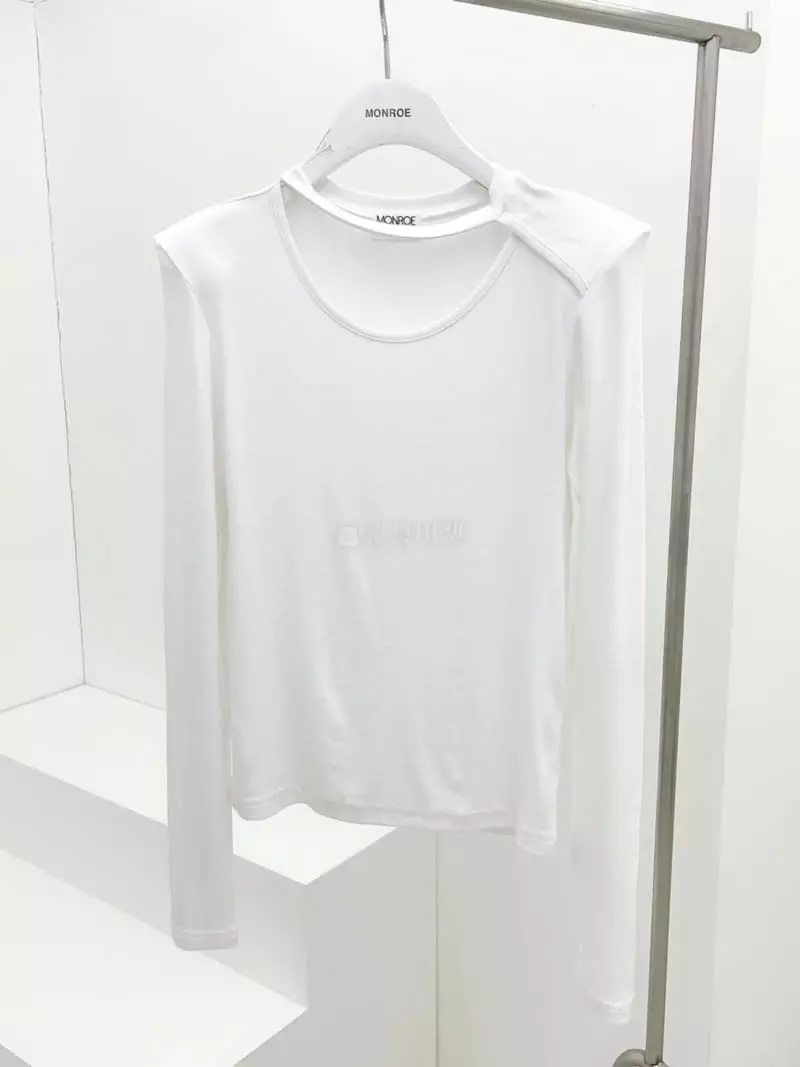 Monroe - Korean Women Fashion - #womensfashion - Half Moon Choker Tee - 3