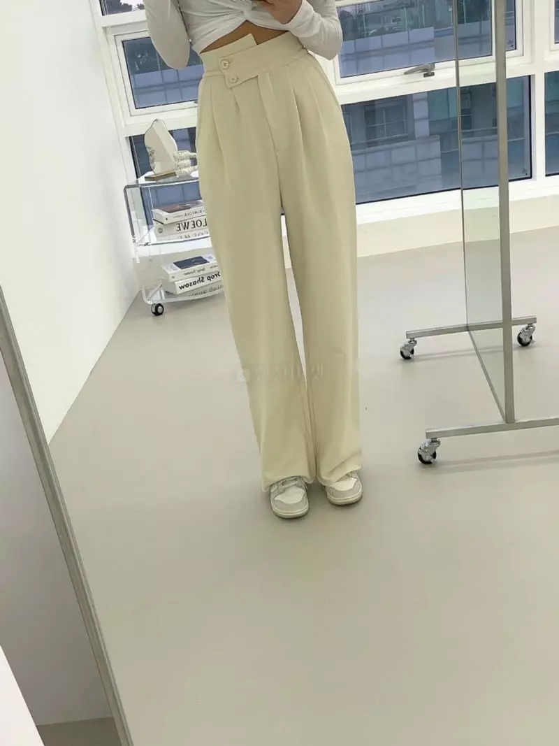 Monroe - Korean Women Fashion - #womensfashion - New Bo Training Pants