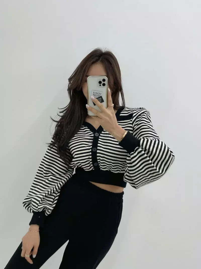Monroe - Korean Women Fashion - #womensfashion - Heart Neck Sweatshirt - 2
