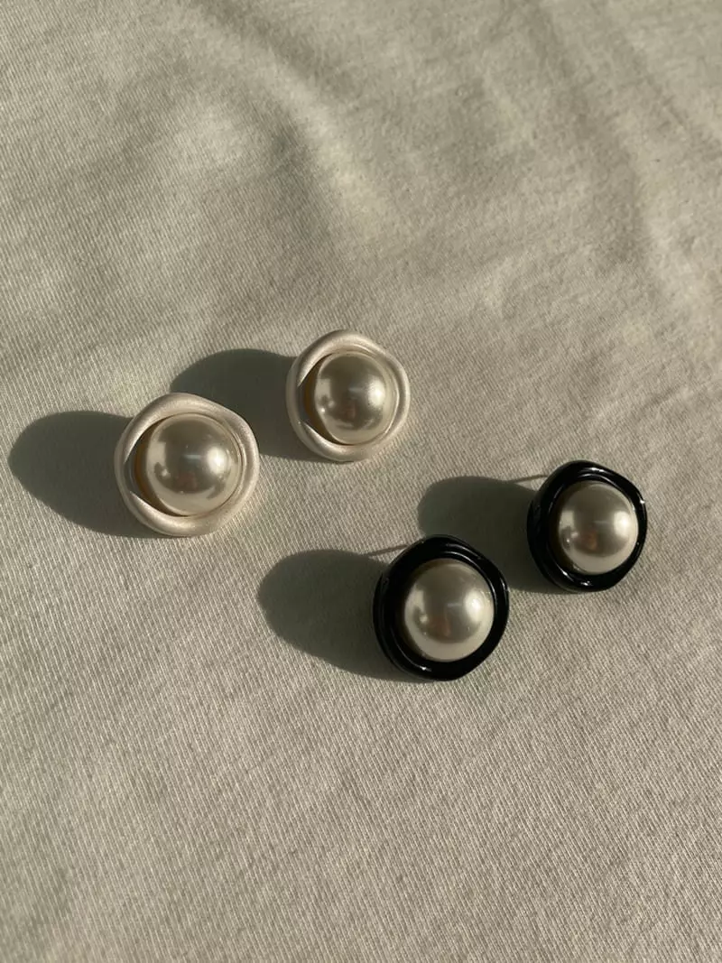 Mood - Korean Women Fashion - #momslook - A3649 King Pearl Earrings - 2