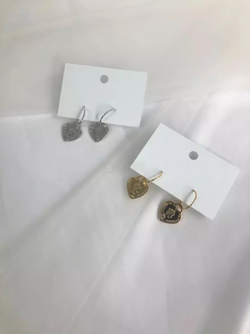 Mood - Korean Women Fashion - #momslook - A774 Heart Medal Ring Earrings