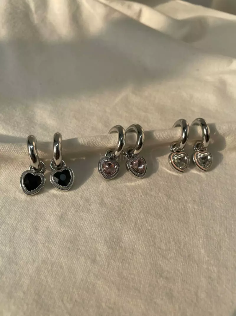Mood - Korean Women Fashion - #restrostyle - A3628 Heart Crystal Earrings - 3