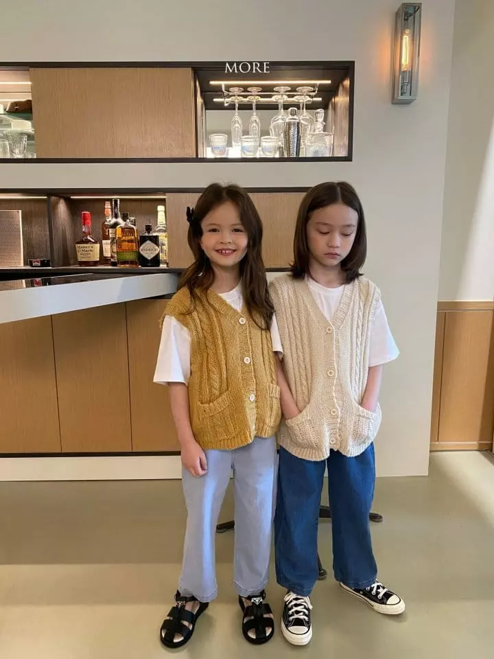 More - Korean Children Fashion - #Kfashion4kids - Merrill V Neck Vest - 7