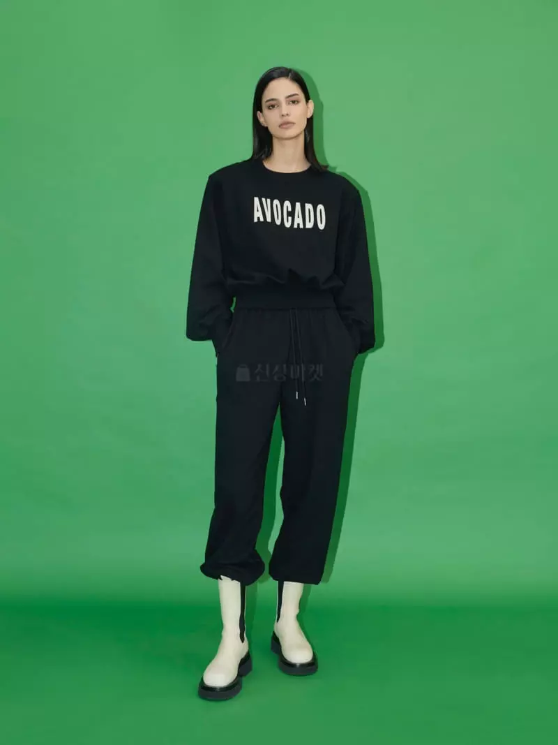 Neroli36 - Korean Women Fashion - #momslook - Avocado Sweatshirt - 2