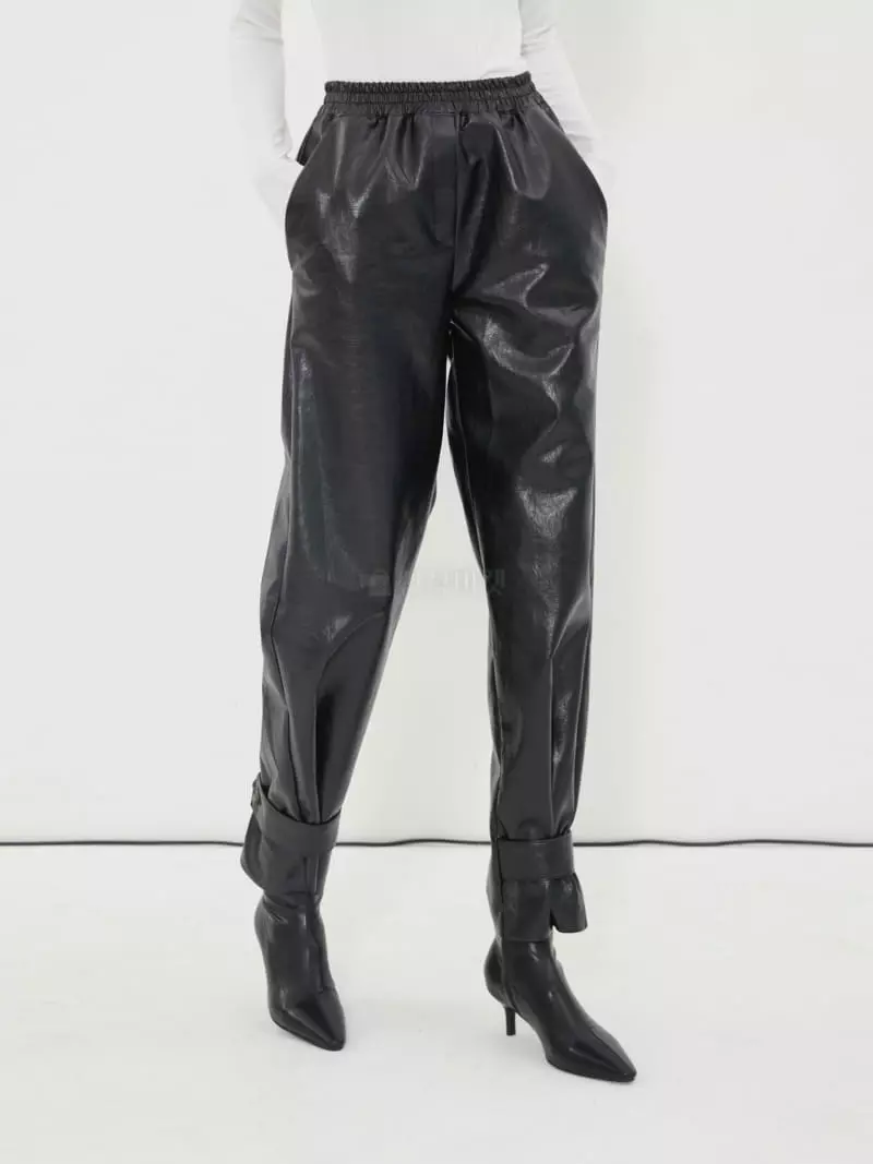 Neroli36 - Korean Women Fashion - #thatsdarling - Crack Leather Pants - 4