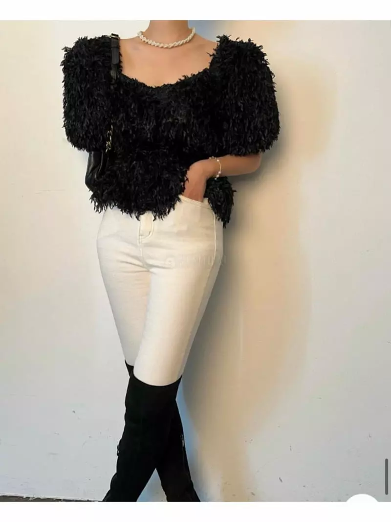 Newtro_Mood - Korean Women Fashion - #momslook - Feather Blouse - 3