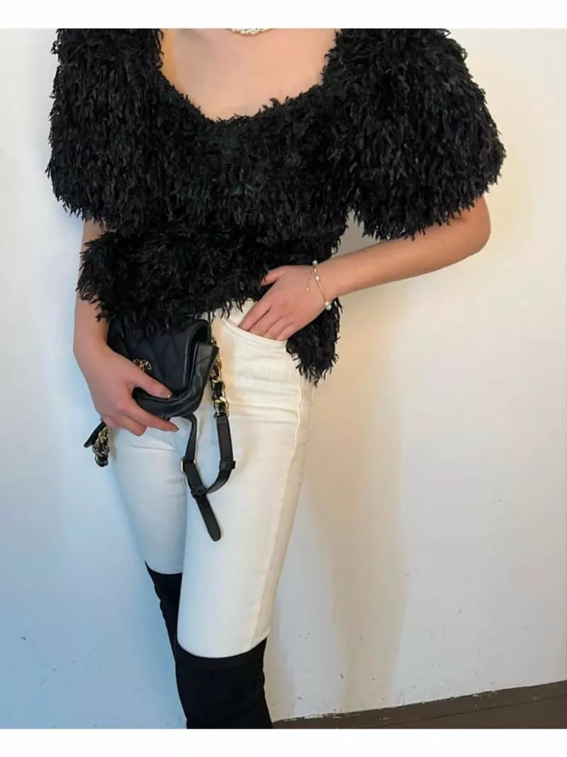 Newtro_Mood - Korean Women Fashion - #momslook - Feather Blouse - 4