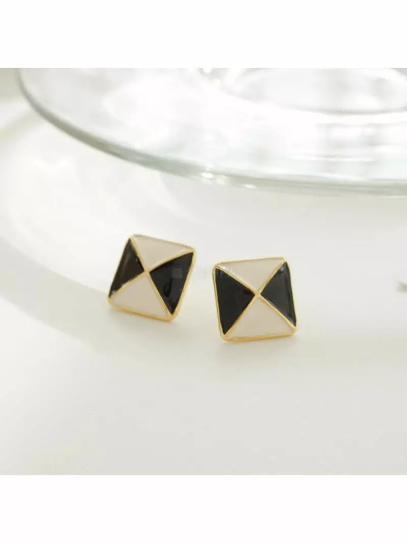 Noii - Korean Women Fashion - #momslook - E1486 Check Earring - 3