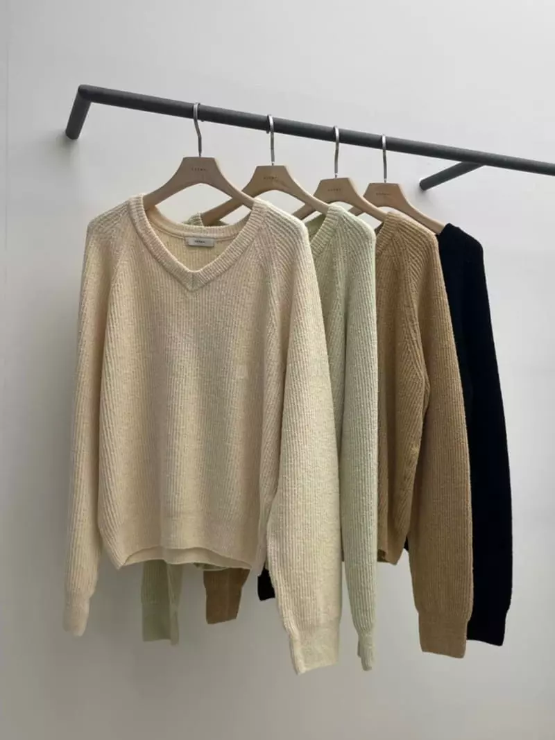 Normal - Korean Women Fashion - #vintagekidsstyle - Bookle Hachi Knit Tee - 4