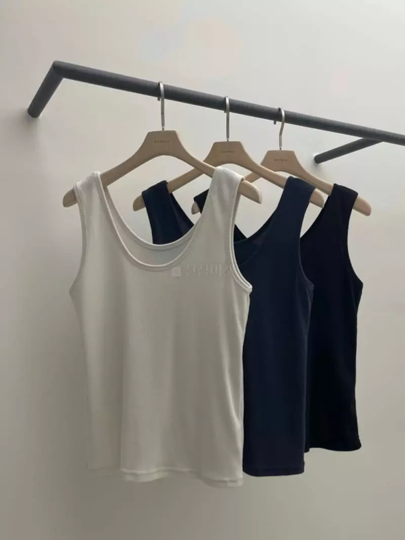 Normal - Korean Women Fashion - #momslook - Rip Sleeveless Tee - 4