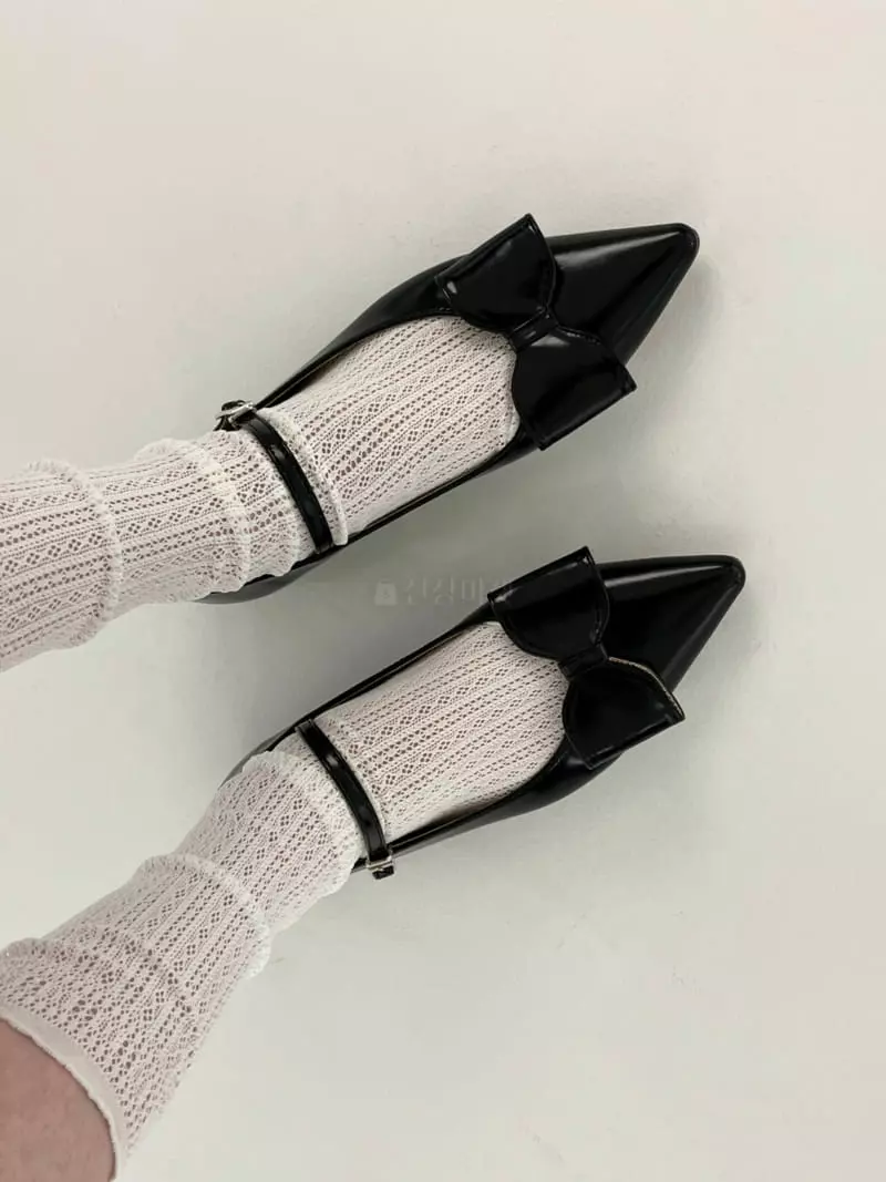 Nyunyu-Seoul - Korean Women Fashion - #momslook - Big Ribbon Flats Shoes - 2