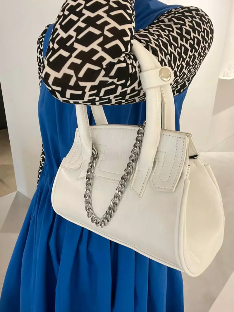 Nyunyu-Seoul - Korean Women Fashion - #momslook - Simple Dot Bag - 2