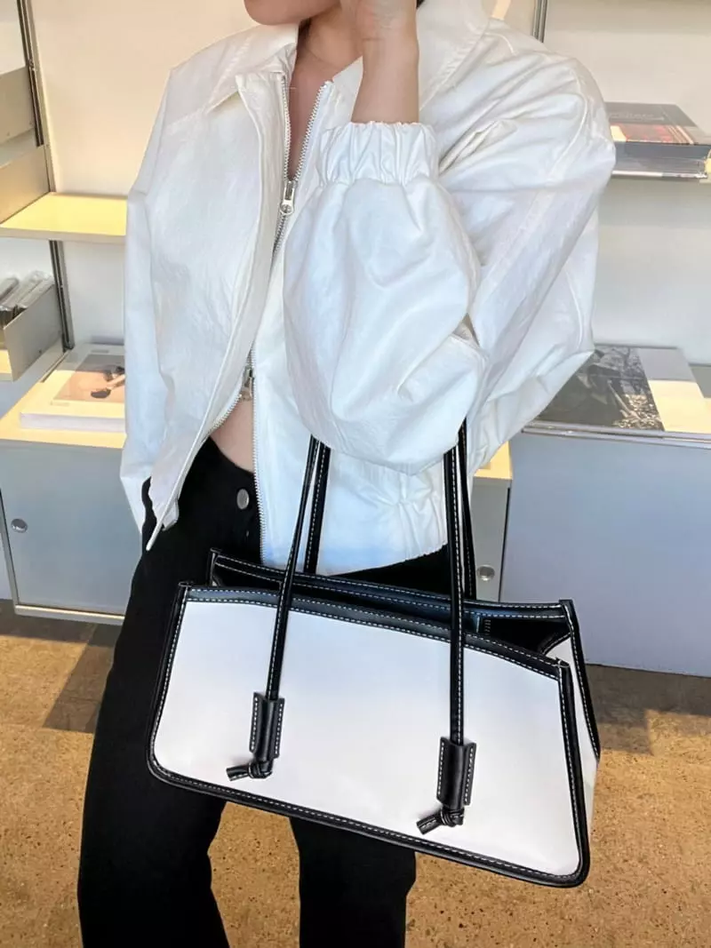 Nyunyu-Seoul - Korean Women Fashion - #thatsdarling - Coloring Square Shoulder Bag - 3