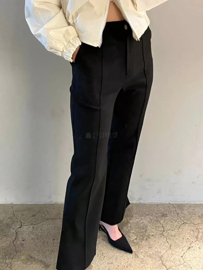 Nyunyu-Seoul - Korean Women Fashion - #thatsdarling - Bootcut Slit Pants