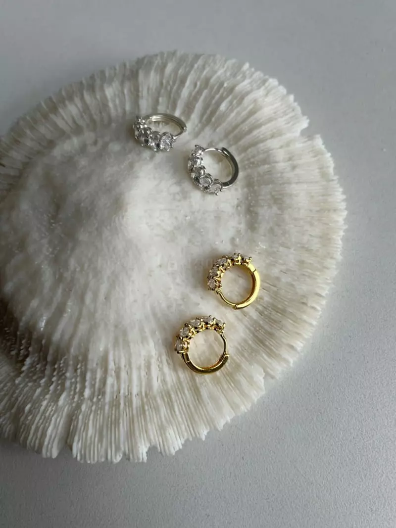 Nyunyu-Seoul - Korean Women Fashion - #vintageinspired - Qree Queen Earring