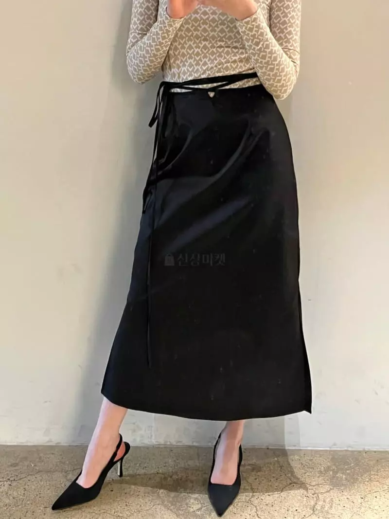 Nyunyu-Seoul - Korean Women Fashion - #vintagekidsstyle - Satin Skirt