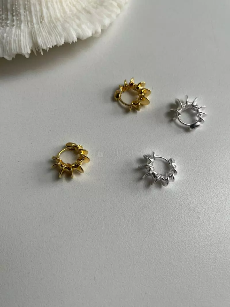 Nyunyu-Seoul - Korean Women Fashion - #vintagekidsstyle - Whirlpool Earring - 3