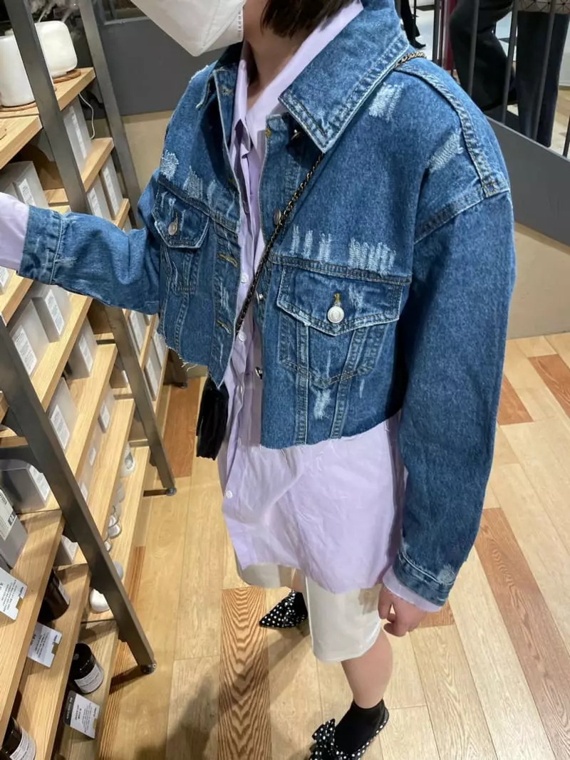 Nyunyu-Seoul - Korean Women Fashion - #momslook - Crop Day Denim Jacket - 4