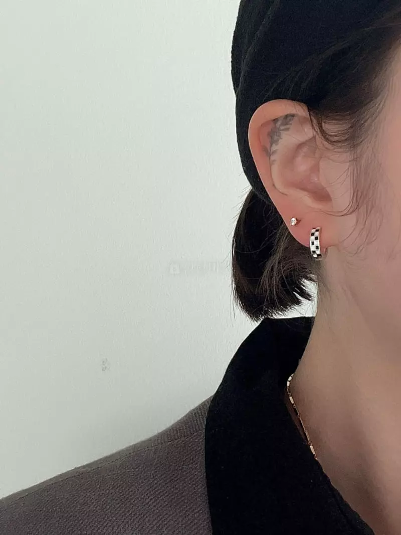 Nyunyu-Seoul - Korean Women Fashion - #womensfashion - Mini Square Pattern Earring - 3