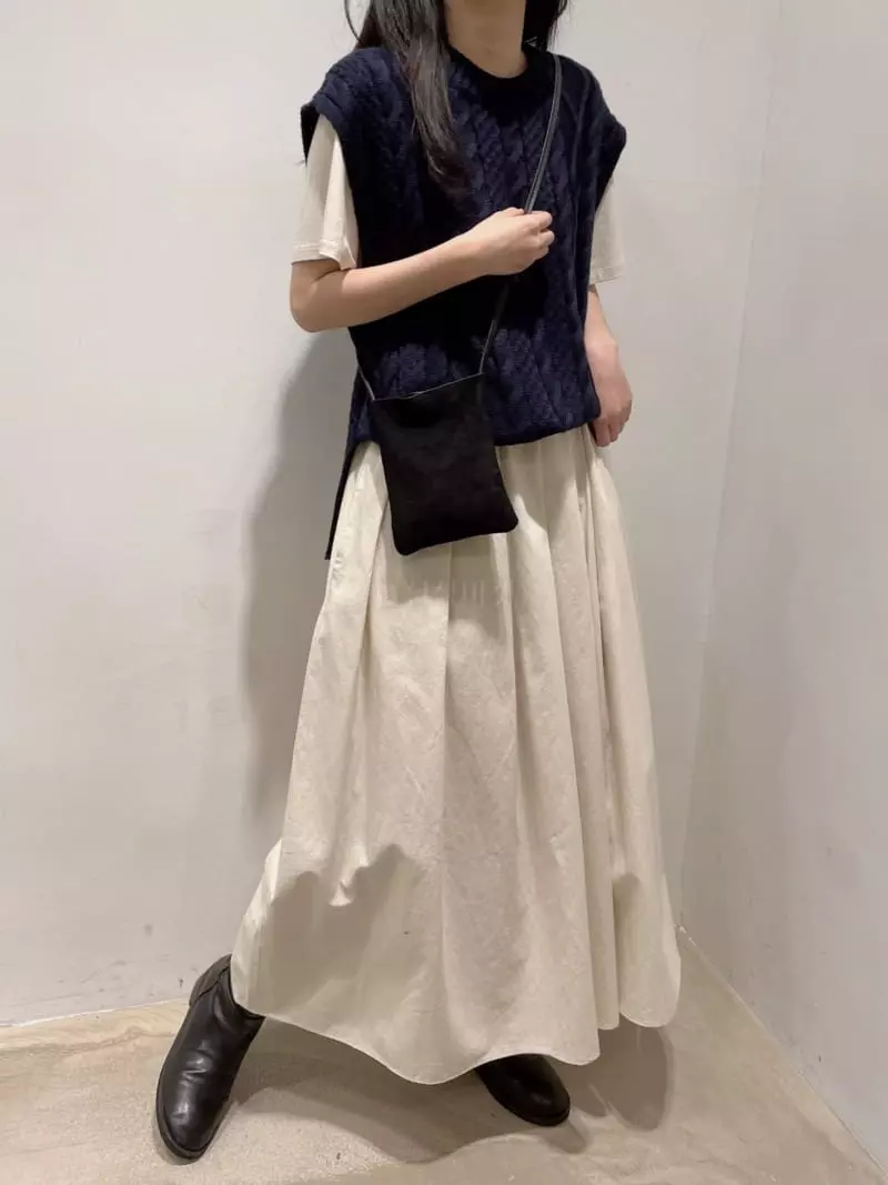 Odor - Korean Women Fashion - #momslook - Bronze Knit Vest