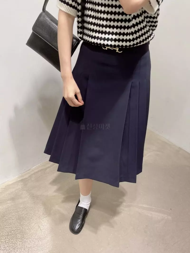 Odor - Korean Women Fashion - #momslook - Belt Pleats Skirt - 3