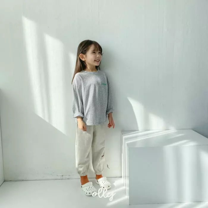 Ollymarket - Korean Children Fashion - #kidsstore - Veloure Stripes Long Sleeves Tee - 5